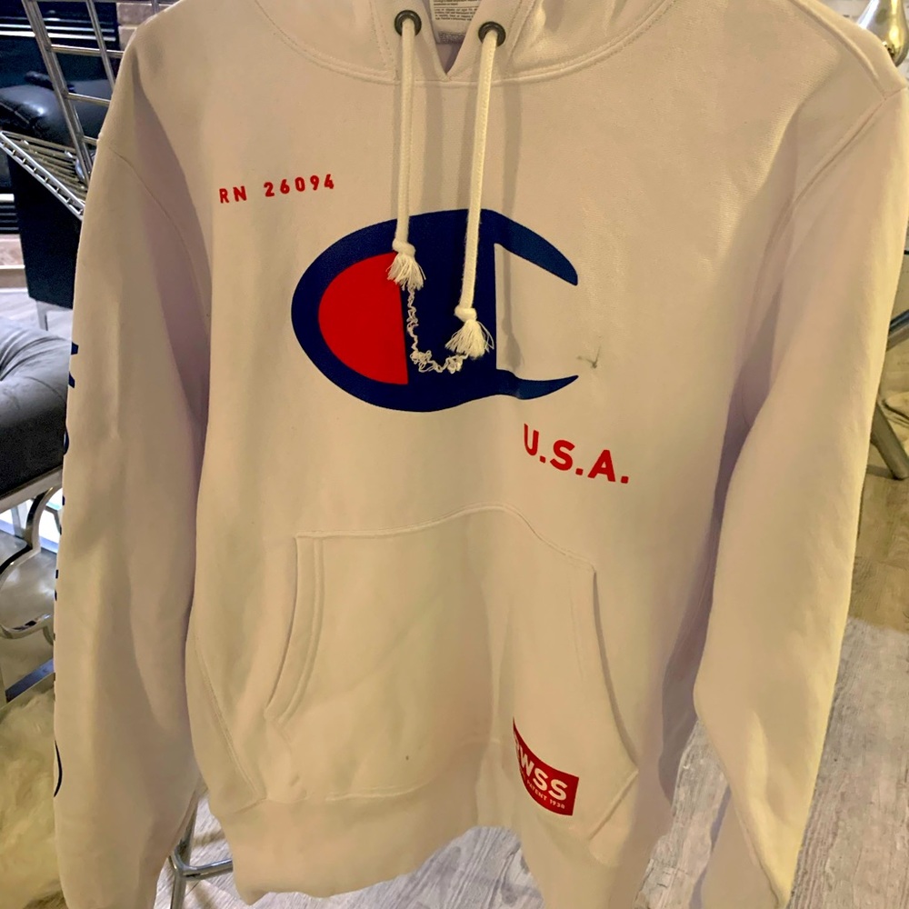 Men’s Champion hoodie